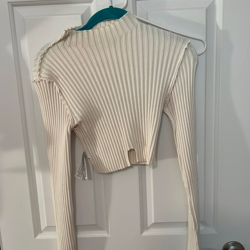 Edikted White Cropped Sweater